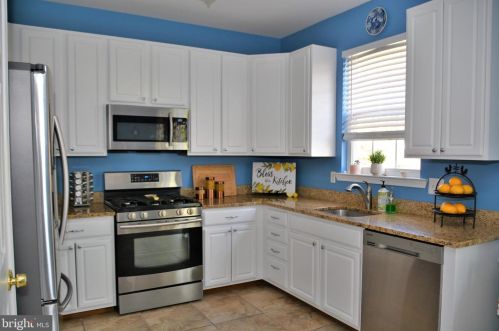 52 Steeplechase Cir, Chester PA 19014-1463 exterior