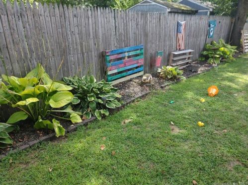 13 Franklin St, Wallingford CT 06492-4115 exterior