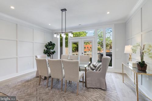 325 11th St, Washington DC  20002-6219 exterior