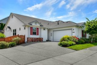 23029 128th Pl, Redmond, WA 98053-5651