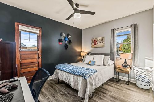 3625 Whitnall Ave, Milwaukee WI 53207-4461 exterior