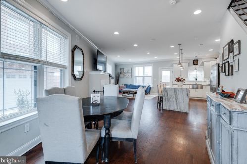 925 Lawrence St, Philadelphia PA 19122-3721 exterior