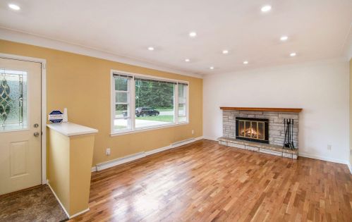 9535 Corduroy St, Kalamazoo, MI 49002-7019