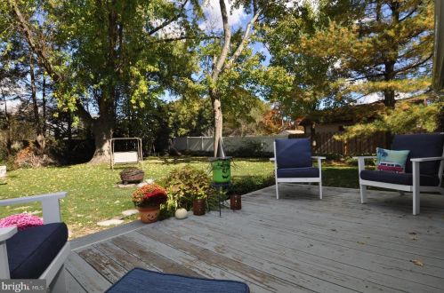 4 Hanover Dr, Cookstown NJ 08511-1005 exterior