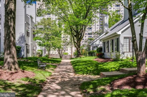 1639 Carriage House Ter, Silver Spring MD 20904-2205 exterior