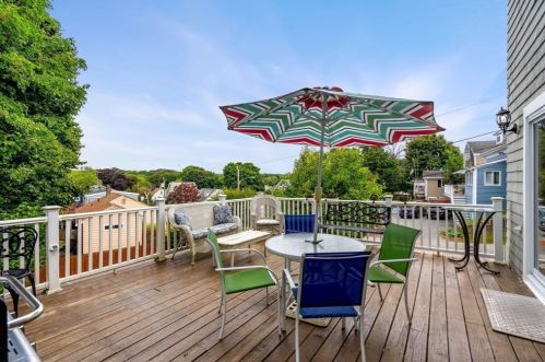 293 Washington St, Gloucester MA 01930-4815 exterior