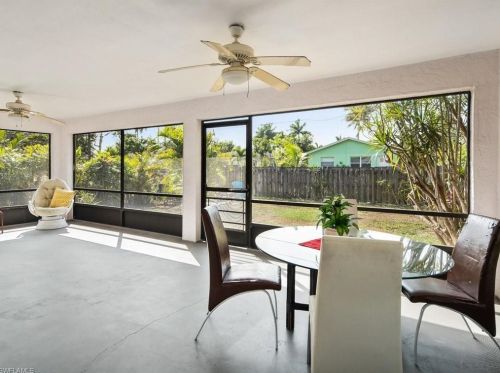 706 109 Ave, Naples FL 34108-1812 exterior