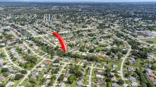 534 Sagamore Ter, Fort Pierce FL 34983-1240 exterior