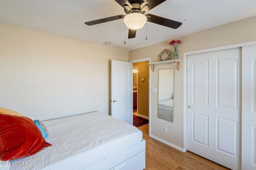 16026 10 St, Phoenix AZ 85086-0911 exterior