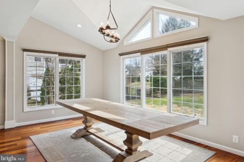 114 Woodview Ln, Riverton NJ  08077-3218 exterior