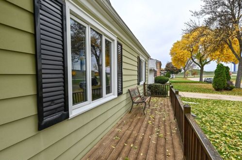 613 97th St, Milwaukee, WI 53226-4447