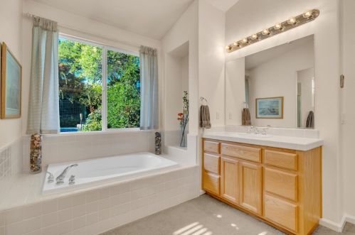 3007 Honey Cir, Folsom CA 95762-6324 exterior