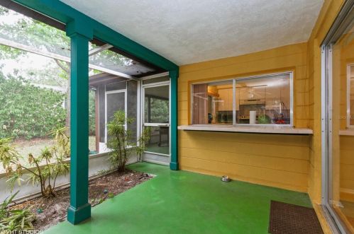 8306 Wagon Wheel Ln, Port Richey FL  34667-2549 exterior