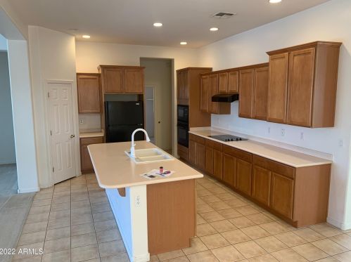 700 Indian Wells Pl, Chandler AZ  85249-6955 exterior