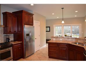 1271 Edgerton Rd, Cleveland OH  44147-3121 exterior