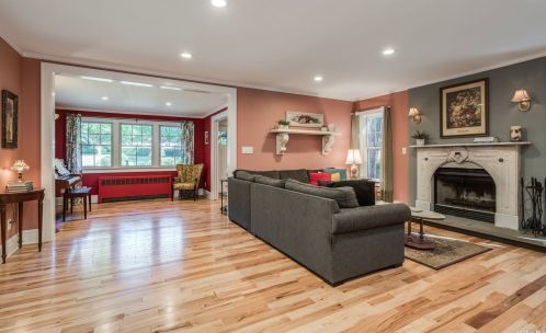 50 Lewis Ct, Huntington Station NY 11746-1113 exterior