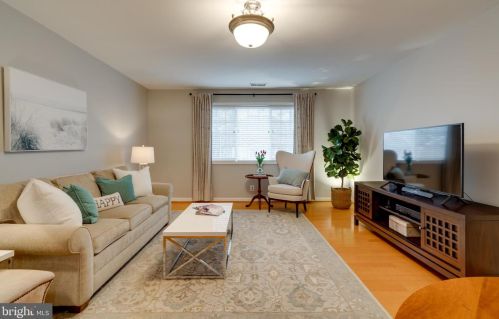 5262 Maris Ave, Alexandria VA exterior