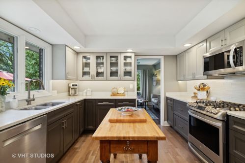 9809 Partridge Ln, Bull Valley IL 60014-6606 exterior