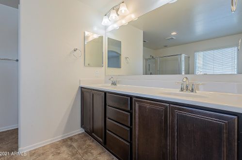 1930 Carson Rd, Phoenix AZ 85041-6614 exterior