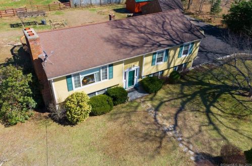 20 Woodward St, Killingly CT 06239-1642 exterior