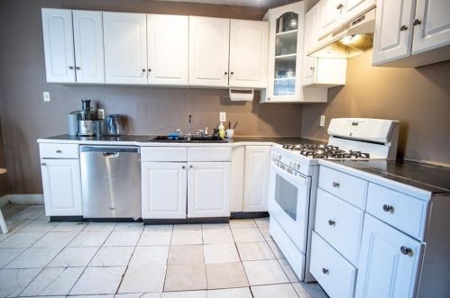 966 Mathews St, Atlanta GA 30310-2631 exterior