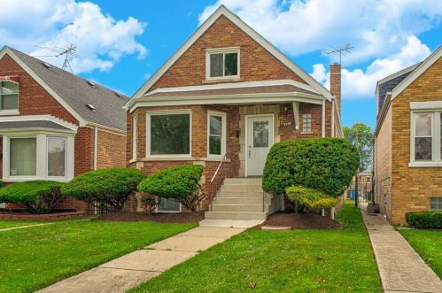 7138 Christiana Ave, Chicago IL  60629-3520 exterior