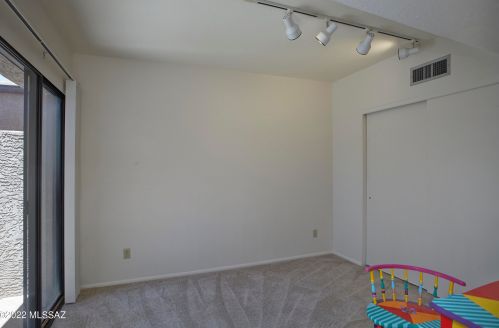 4413 Kleindale Rd, Tucson AZ 85749-8331 exterior