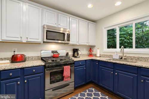 3815 White Post Ct, Alexandria VA 22304-6357 exterior