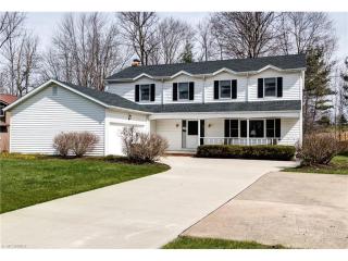 36247 Meadowdale Dr, Cleveland, OH 44139-3066