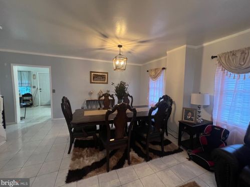 525 River Dr, Camden NJ  08110-2917 exterior