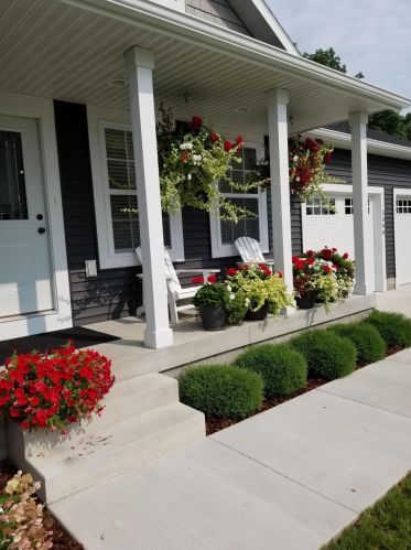 2008 Lk Ave, Meskegon MI 49445-3163 exterior