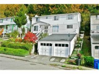 6020 47 Ave, Seattle WA  98136-1446 exterior