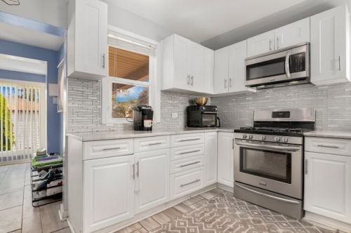 1700 91 Pl, Chicago IL 60619-7614 exterior