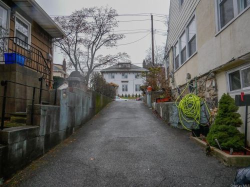 157 Claremont Ave, Mount Vernon NY 10550-6212 exterior