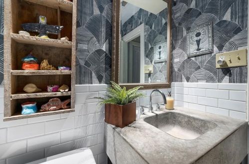 2409 Comburg Castle Way, Austin TX 78748-5259 exterior