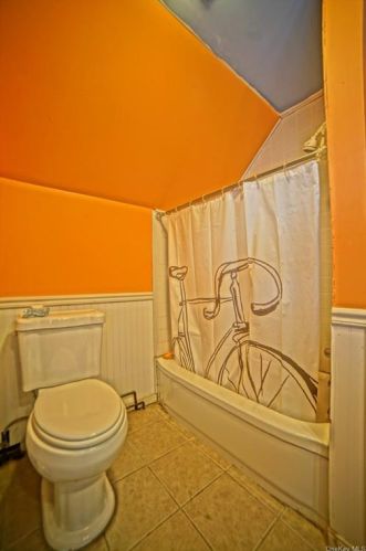 6 Hoffman St, Middletown NY 10940-5218 exterior