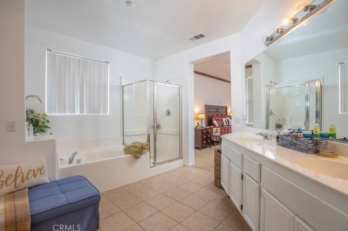 19148 Painted Rock St, Perris CA  92570-6534 exterior