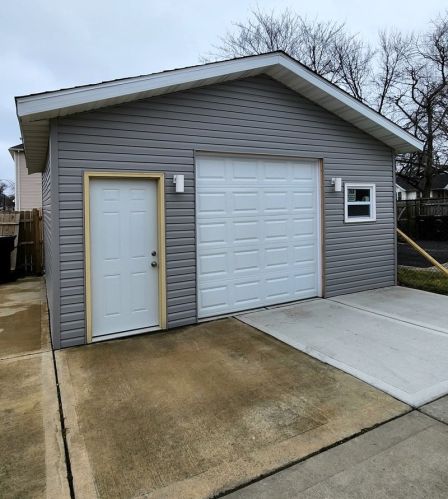 12056 Lafayette Ave, Chicago IL  60628-6641 exterior