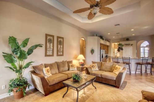 18421 Royal Hammock Blvd, Naples FL 34114-8931 exterior