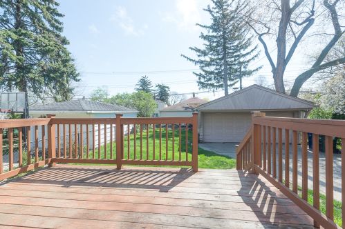 1737 74th Ave, Chicago IL 60707-2612 exterior