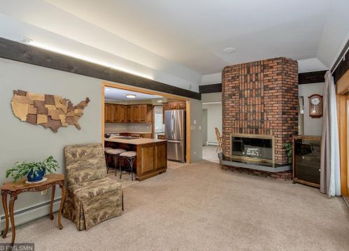 520 Glenbrook Ave, Saint Paul MN 55128-6505 exterior