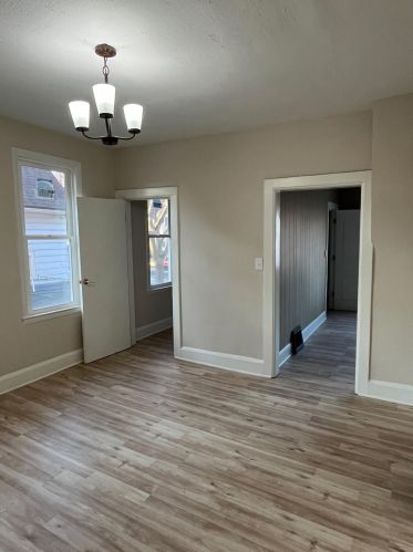 1529 Washington St, Milwaukee, WI 53204-2278