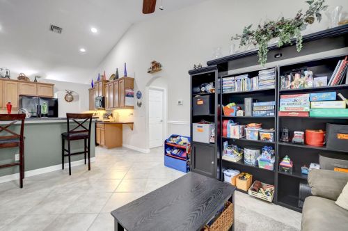 5502 Southwind Trl, Fort Pierce FL 34951-3557 exterior