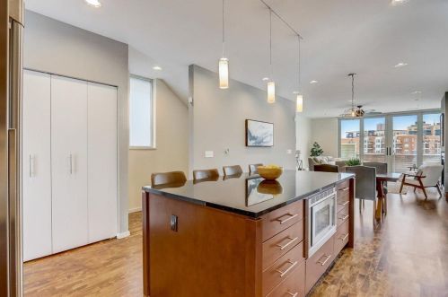 833 Reservoir Ave, Milwaukee WI 53212-3722 exterior