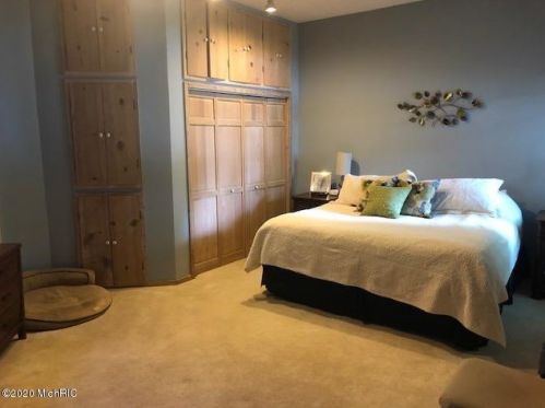 19042 Brandywine Dr, Gobles MI 49055-8691 exterior