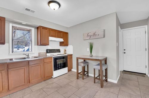 133 Reasor Dr, Saint Louis MO 63135-1127 exterior