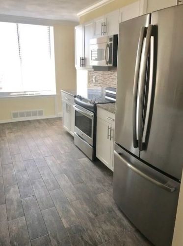 1 Regency Plz, Providence RI  02903-3191 exterior