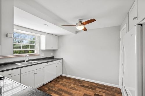 60 Chapel Dr, Pittsburgh PA  15237-2518 exterior