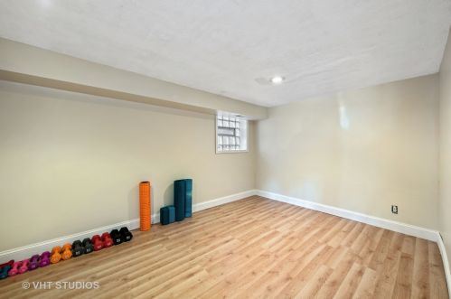 5522 Cornelia Ave, Chicago IL 60657-1019 exterior