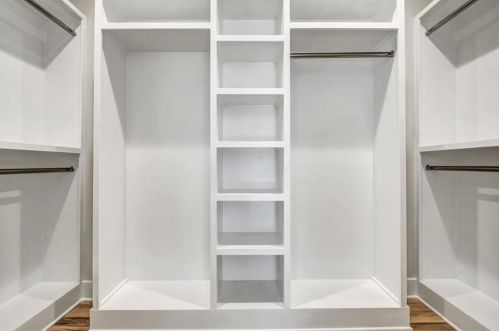 1452 Brk Vly Ln, Atlanta GA 30324-3264 exterior